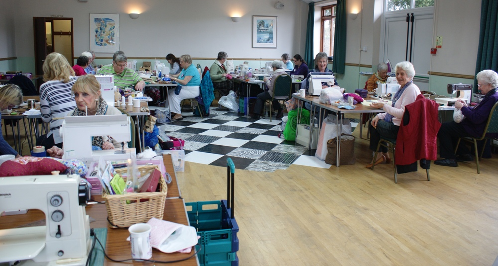 Busy stitchers on Interanl Quilters Day